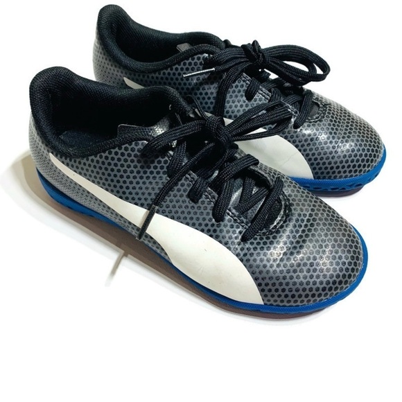 Puma boy’s 10 indoor hard surface soccer shoes - Picture 1 of 3
